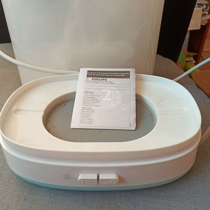 Бебешки стерилизатор Avent Filips