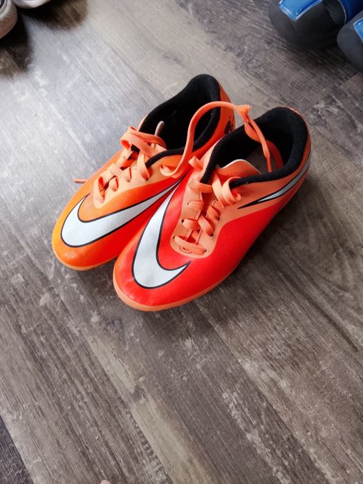 Оригинални маратонки и кецове