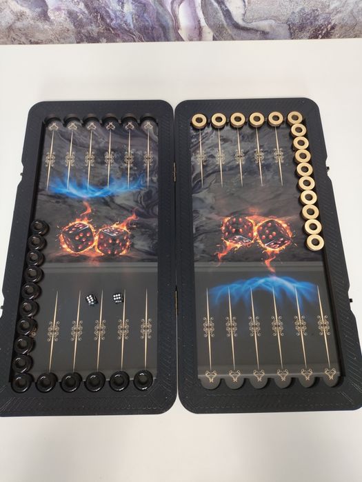 Нарды. Ручная работа. Внутри стекло