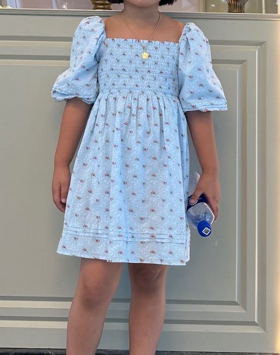 Платья и комбинезон для девочки