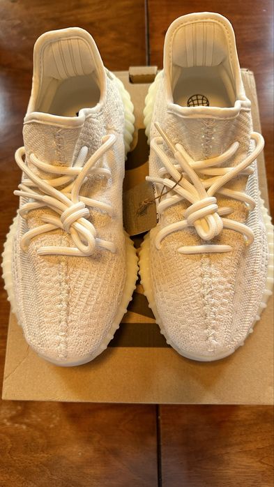 Yeezy Boost 350 V2 „Bone” – noi, nepurtați, mărimea 39 1/3