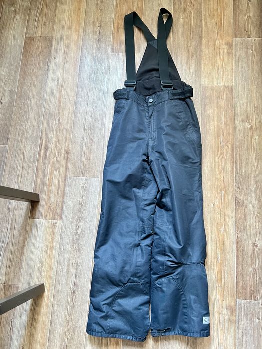 Продам зимние брюки 134 р-р