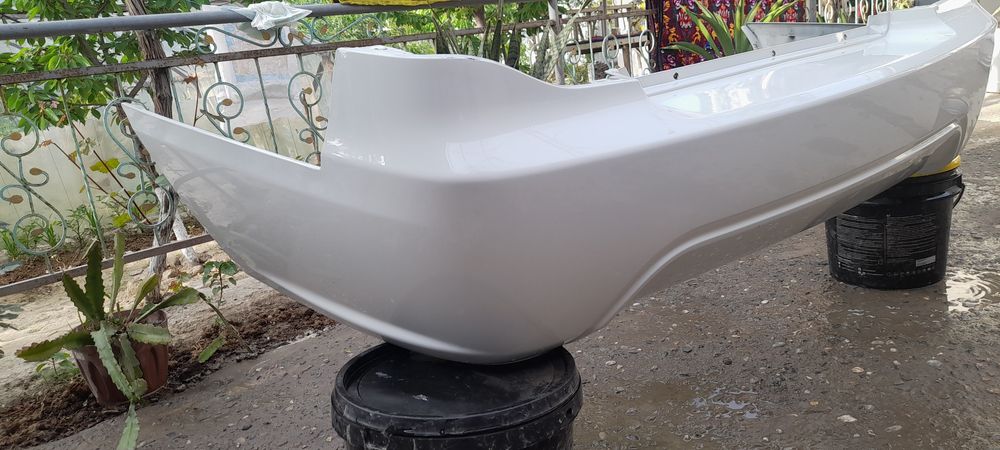 Нехиа 2 олди, орка бамфер б.у  2 таси 190000