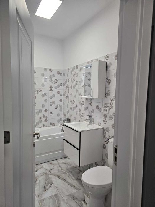 Inchiriez garsoniera