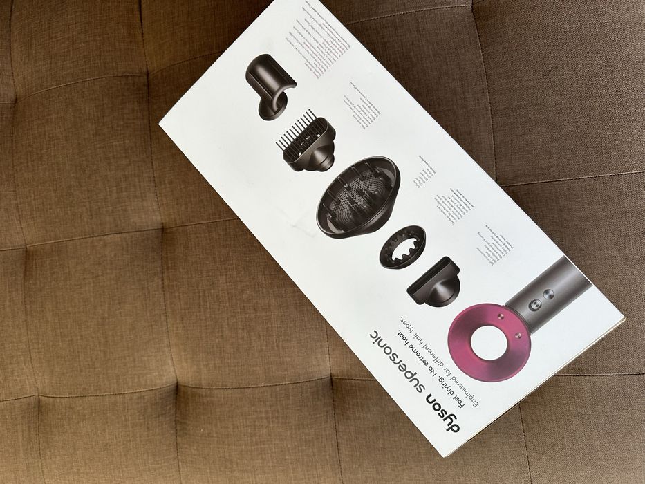 Dyson сешоар ЧИСТО НОВ