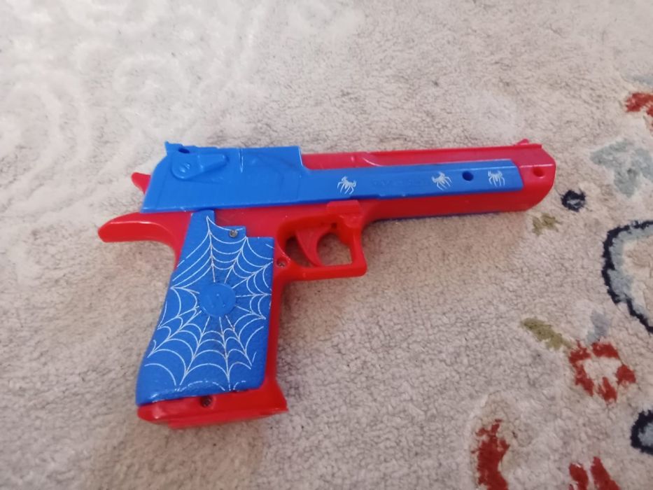 Продам игрушки.
