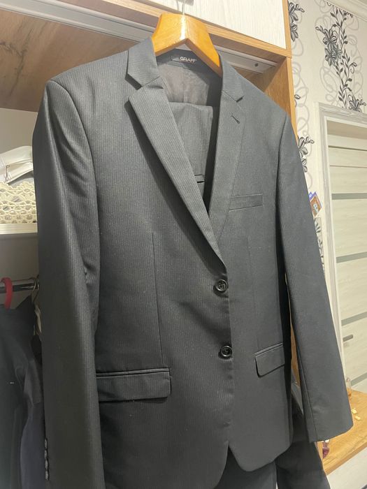 Продаю костюм 44/46 черный