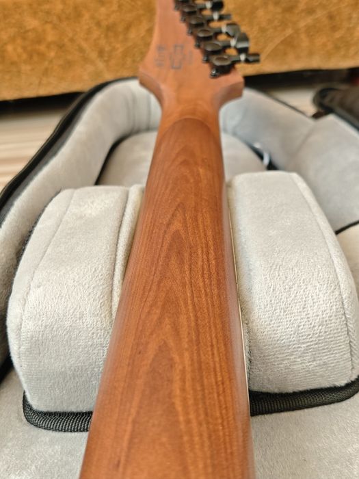 [Vând] Ibanez SEW761CW + padded case