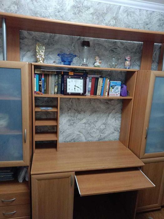 Срочно продам детскую стену уголок шкаф