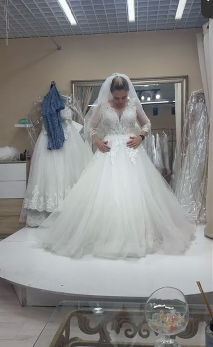 Свадебное платье