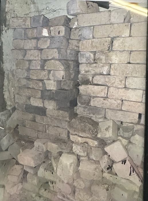 Продам кирпичи . Бу . 15000 за все .