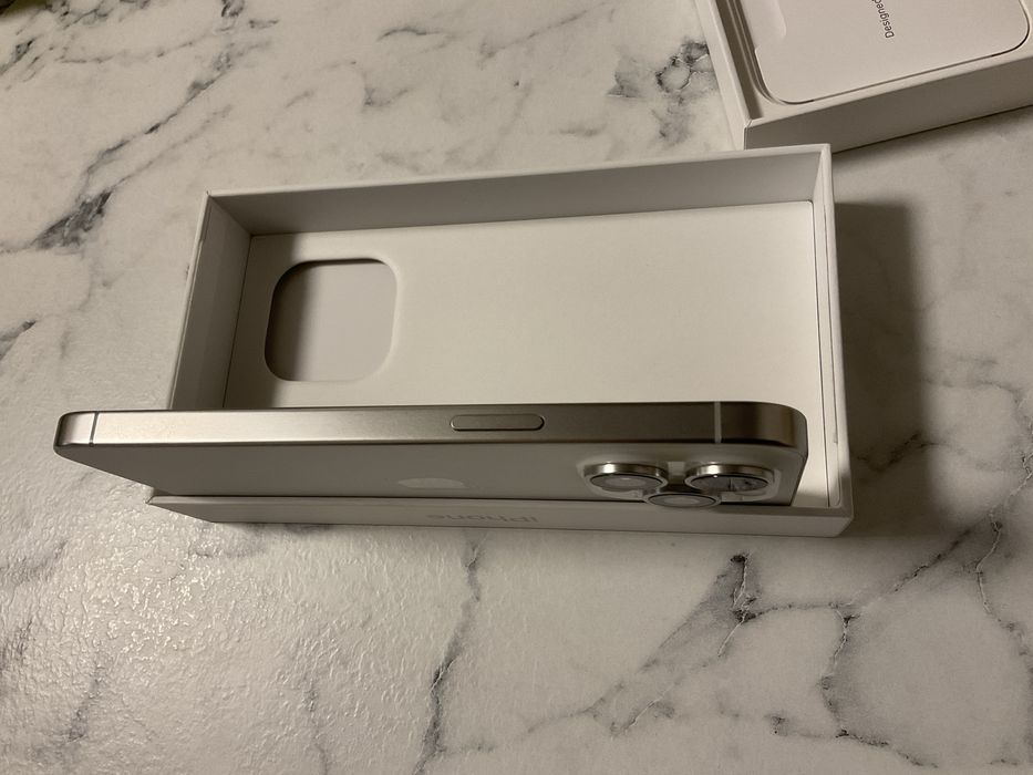 iPhone 15 Pro Max – 256 GB – Бял (White Titanium)