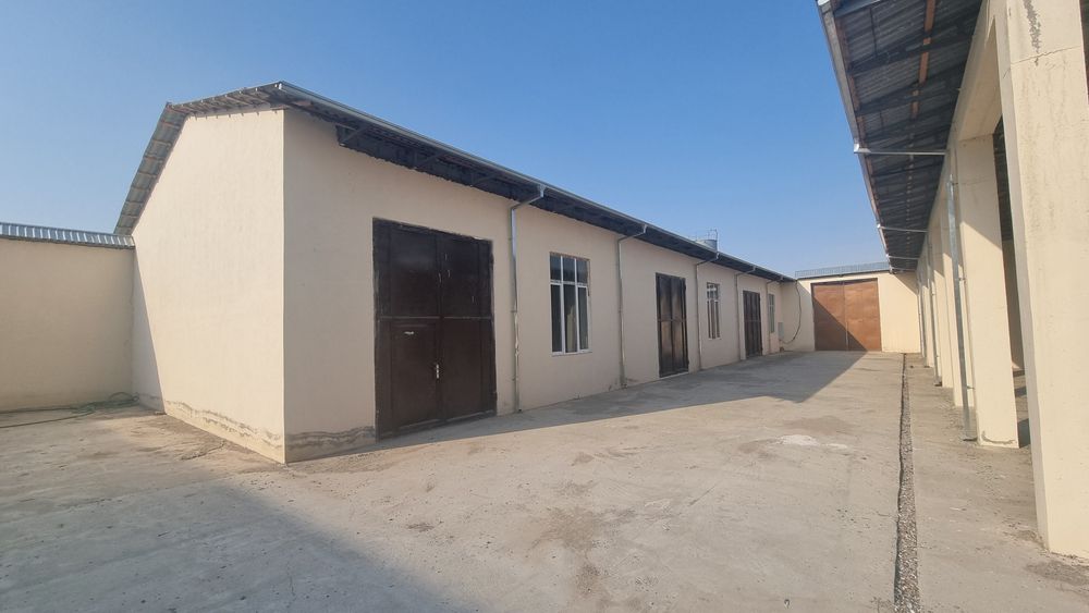 Ишлаб чикаришга мулжалланган база арзон нархда зудлик билан сотилади