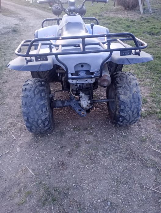 Vând ATV de 300 in stare de funcționare.