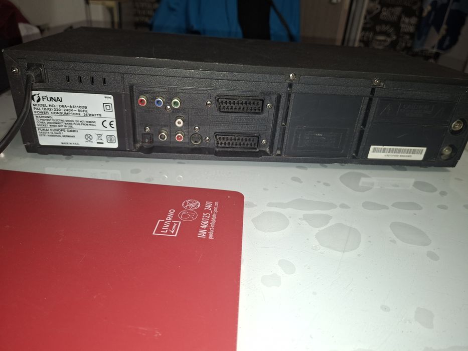 Combo VHS/DVD Funai, 6 capete, Hi-Fi Stereo, de colecție