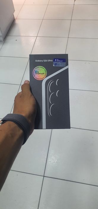 Galaxy S26 ultra ochilmagan yengi
