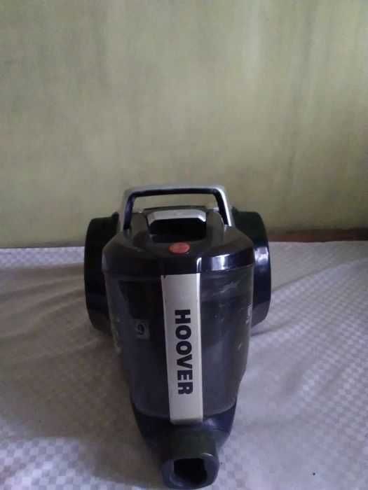 Прахосмукачка с контейнер Candy-Hoover BR71