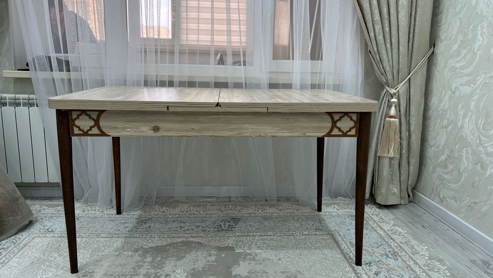 Кухонный стол б/у