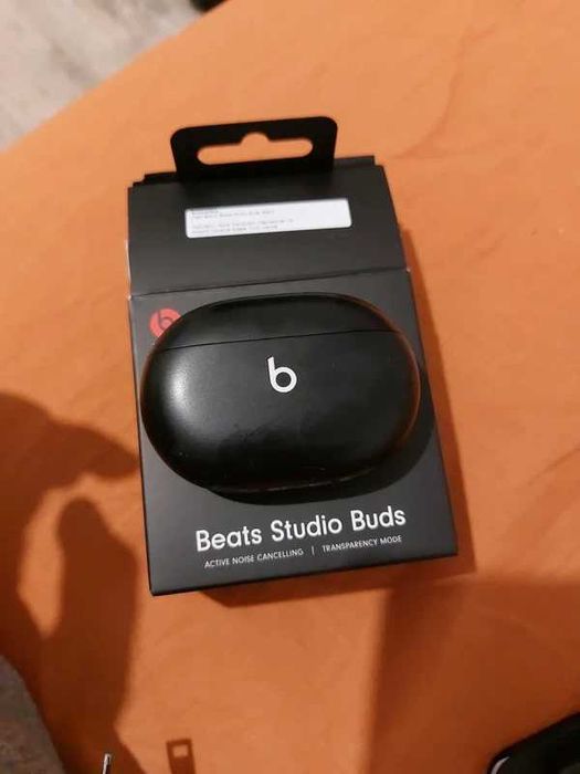 Beats studio buds