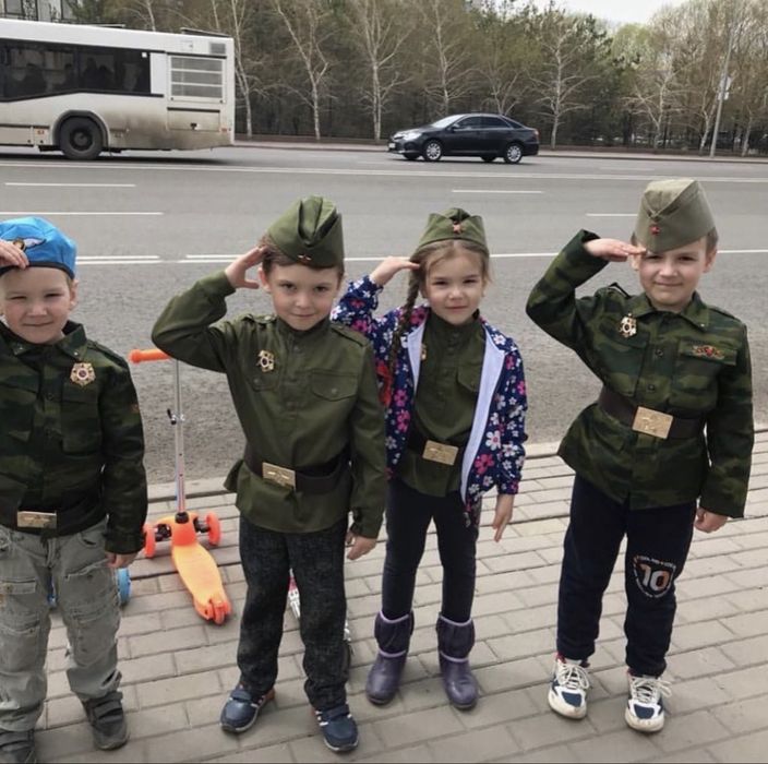 Прокат военных костюмов и пилоток