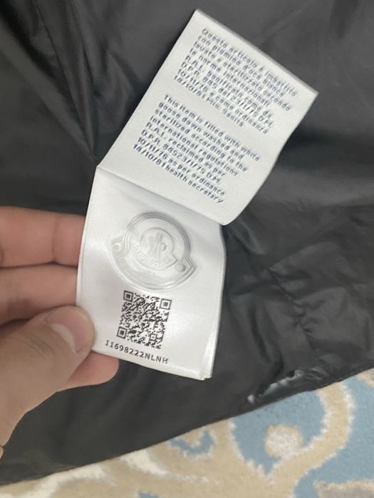 Пуховик Moncler сроч