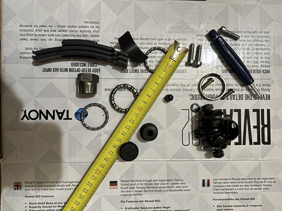 Cheie pinioane, chei dejantare, cheie ventil, etc. Se vinde tot ca set