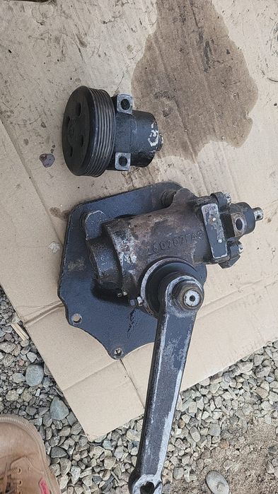 Насос и колонка газель