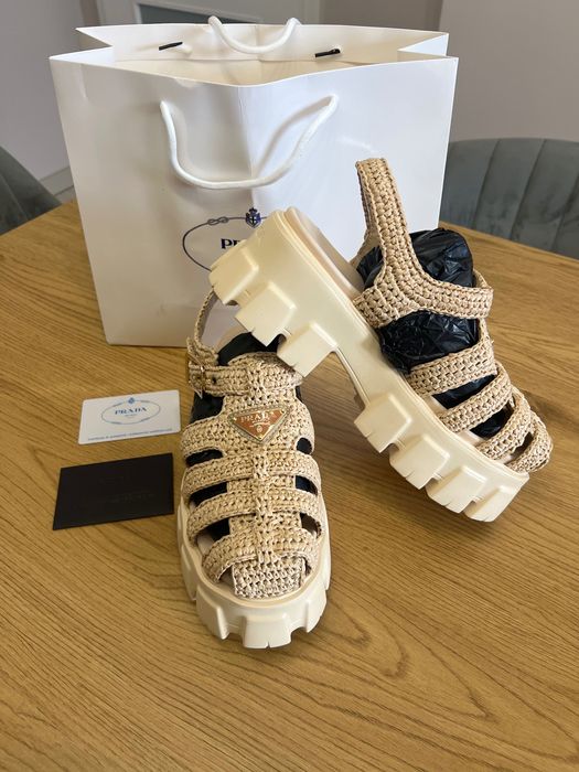 Дамски сандали Prada