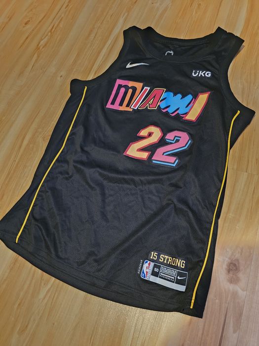 Jimmy Butler Miami jersey