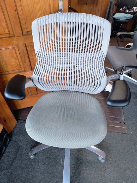 Knoll-модел:"Generation by Knoll"-ергономичен,конферентен стол