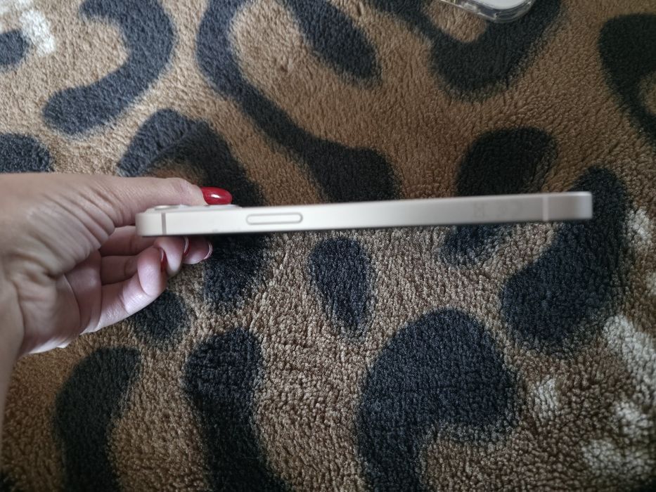 Продам Iphone 13 128gb в розовом цвете