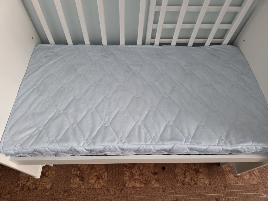 Продам кроватку детскую