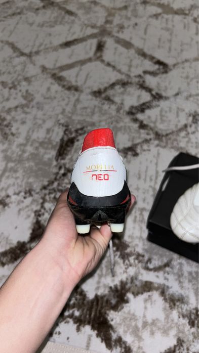 БутсыМизуноновый