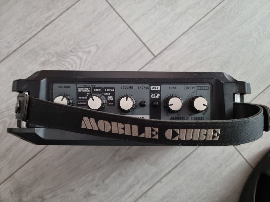 Amplificator chitara+voce Roland Mobile Cube