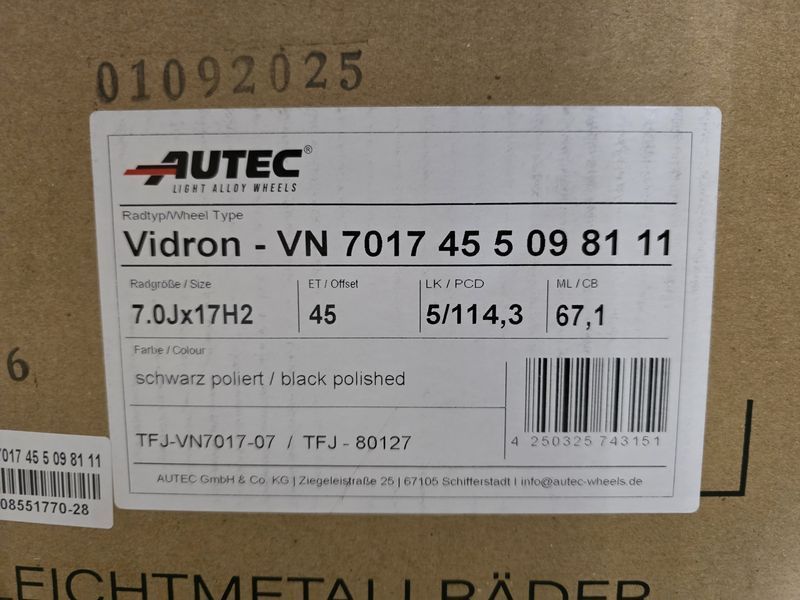 17цола 5x114.3 Toyota,Mazda,Hundai,Honda,Kia 5x114.3