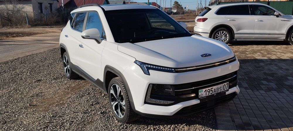 Срочная продажа автомобиль JAC js4