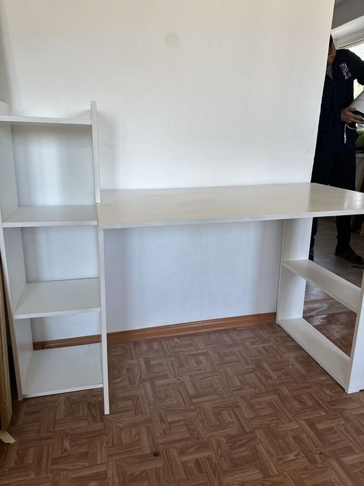 Стол для учебы продам
