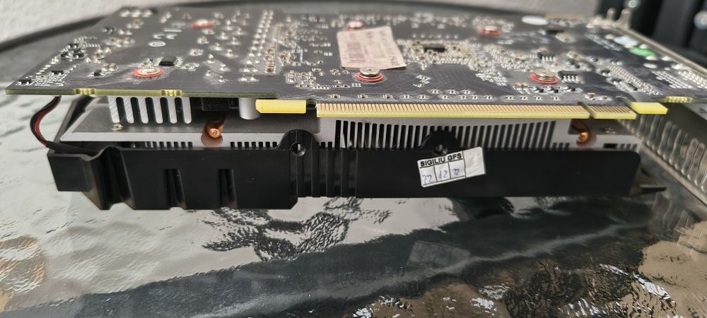 Placa video AMD RADEON R9 370