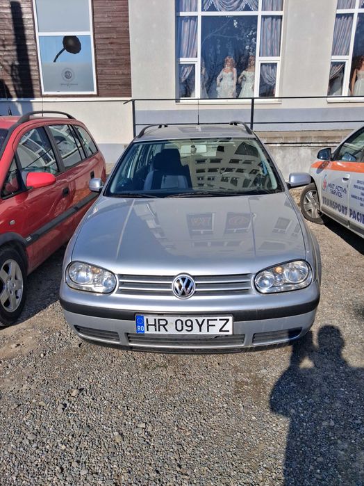 Volkswagen Golf 4 an de fabricație 2002