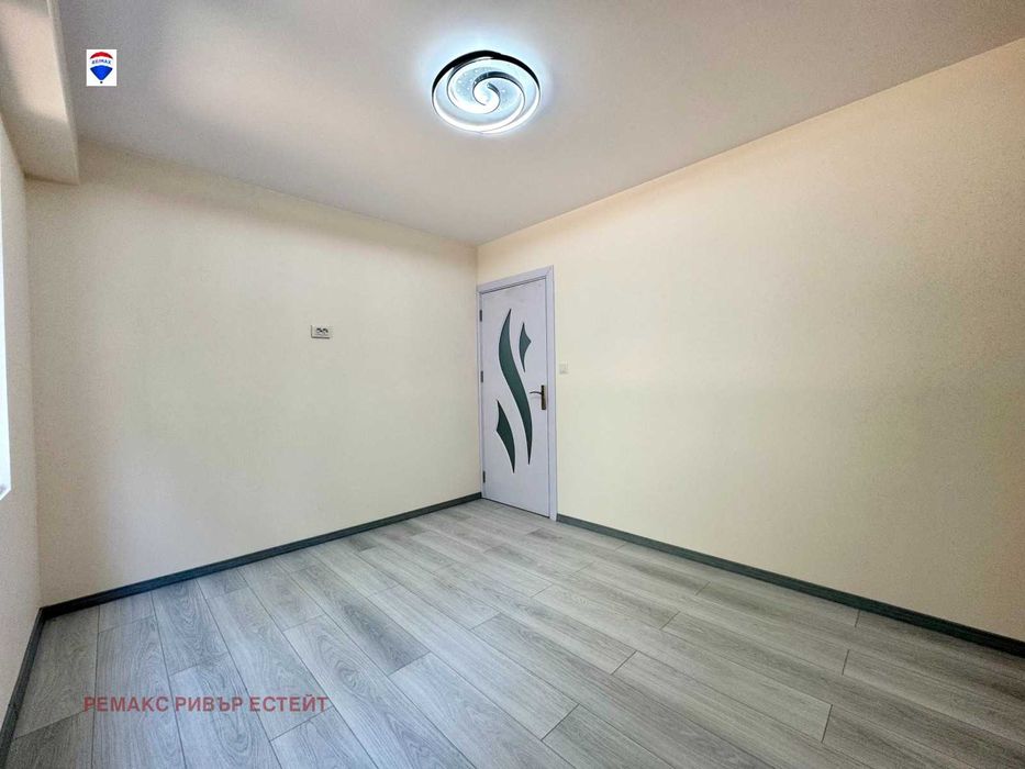 Продава се Едностаен апартамент в Русе, Дружба 1 - 38 кв.м за 1498 €/кв.м - Снимка #14