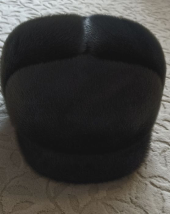 Продам мужскую шубу из нерпы "GATA FUR"