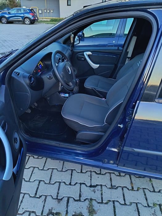 Vând Dacia Logan 12#16v cu GPL