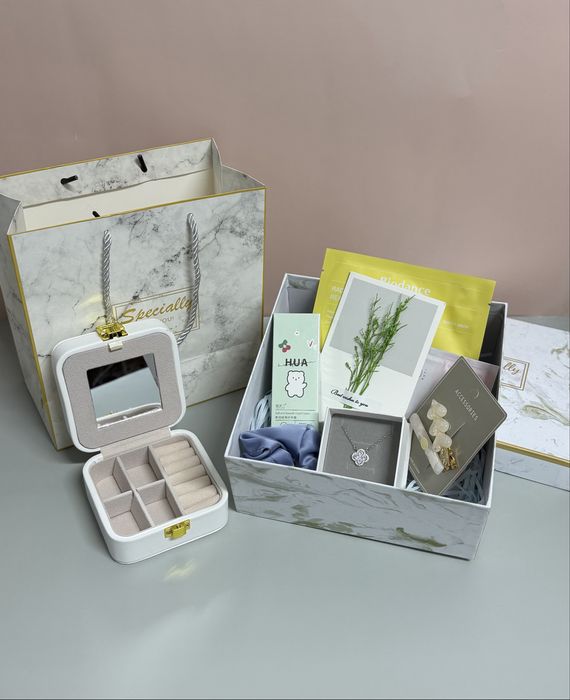 Подарочные боксы к 8 марта