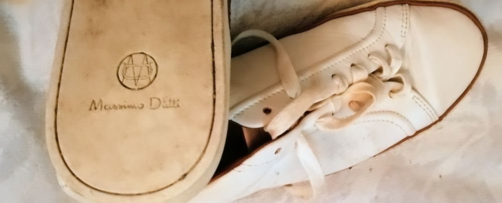 Бели гуменка, естествена кожа Massimo Dutti