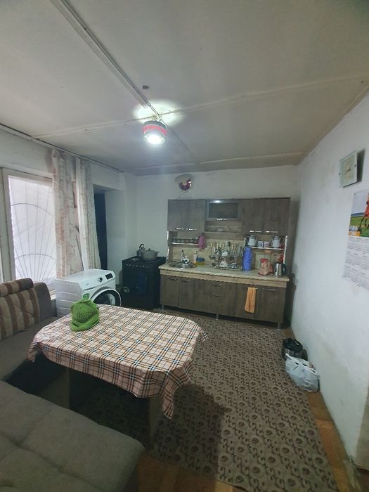Продаётся дом 3 ком, 6 соток Бектемир ор-р шк 289