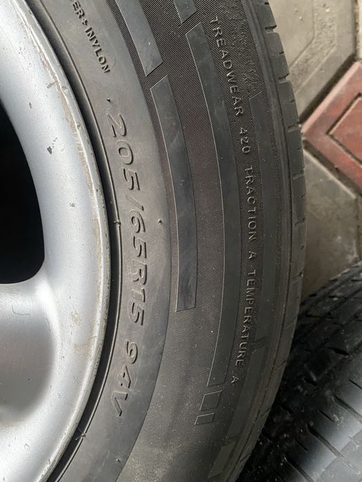 Летние резины в хорошем состоянии
