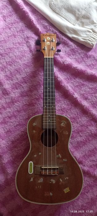 Окулели мини гитара