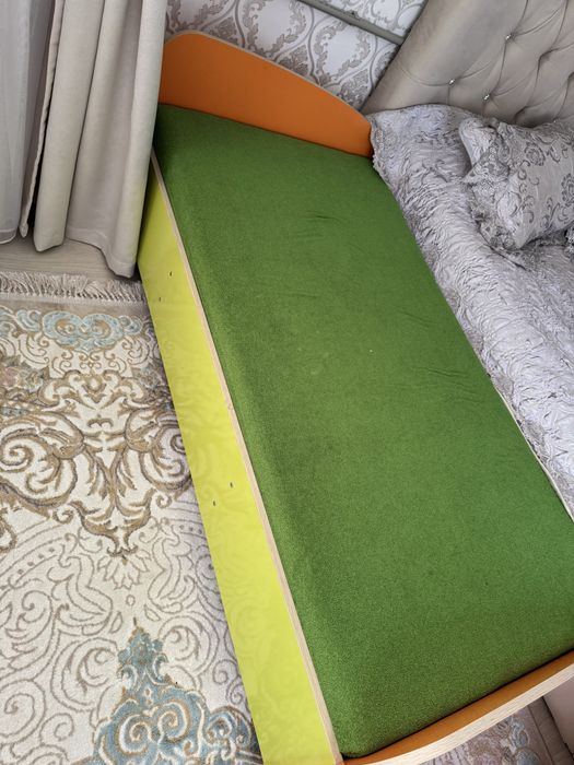 Продам детскую мебель