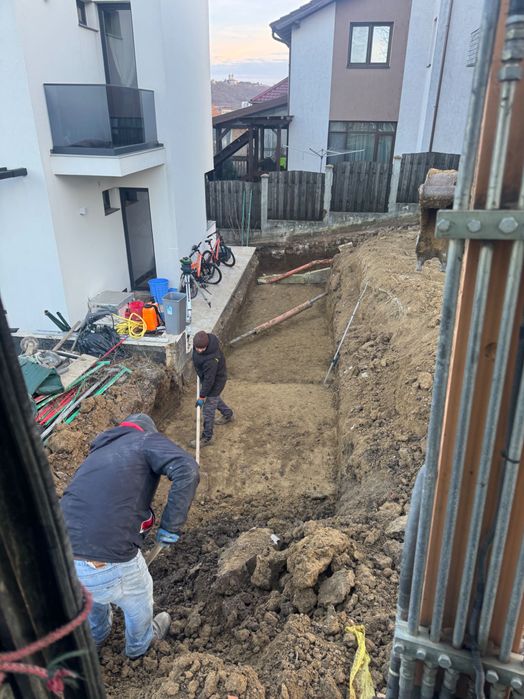 Inchiriez utilaje constructii
