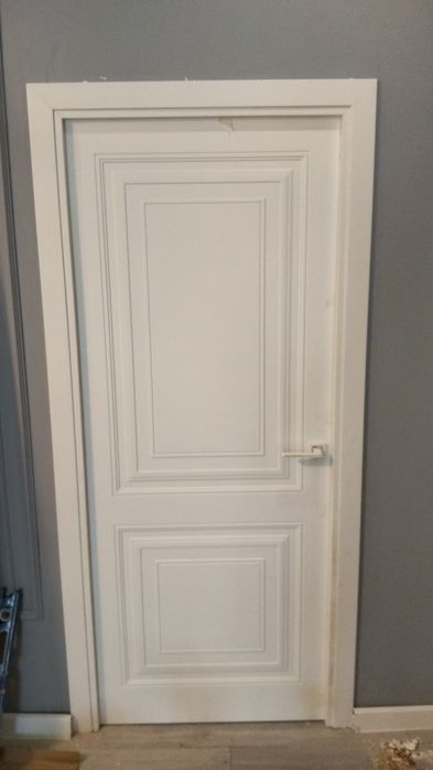 Үйдің ішкі есіктерн орнату